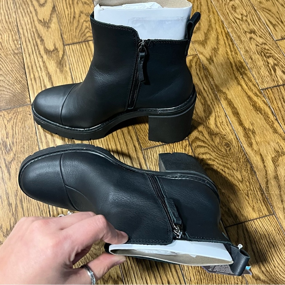 TOMS Black Heeled Ankle Boots size 10 - Picture 3 of 8